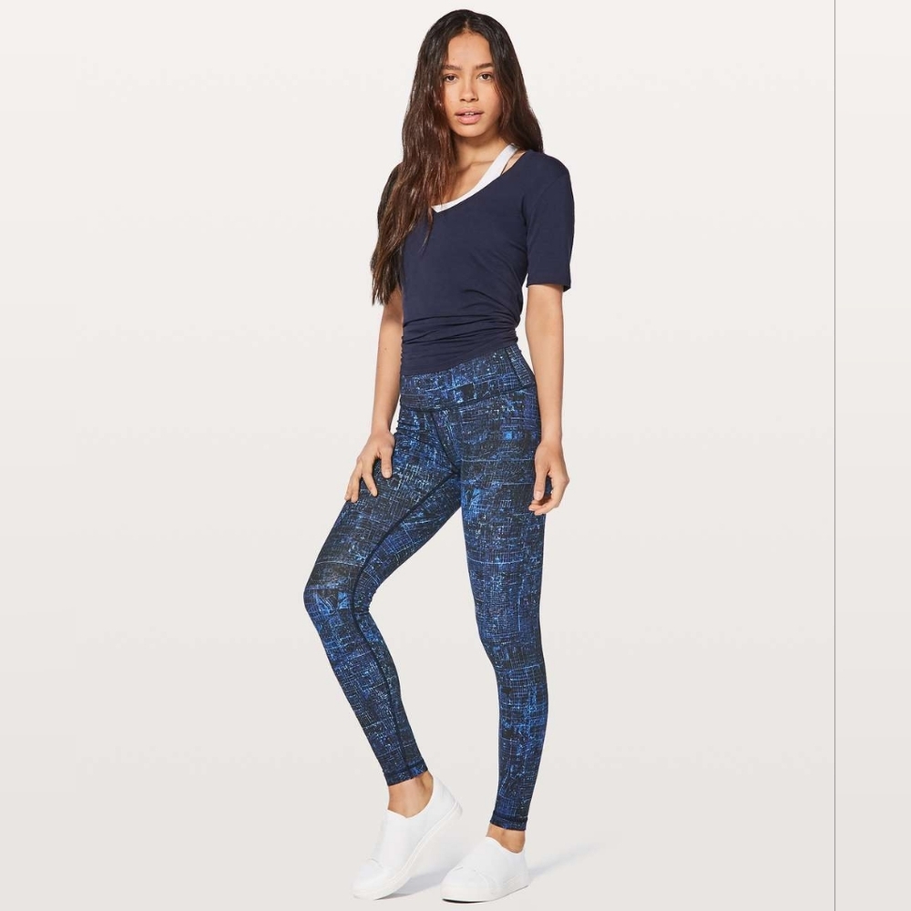 Lululemon Women's Size 6 Wunder Under Low-Rise Tight City Lights Blue/Black